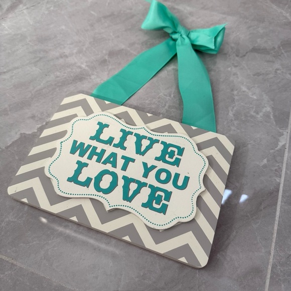 “Live What You Love” Wooden Chevron Ribbon Decorative Sign - Picture 3 of 12